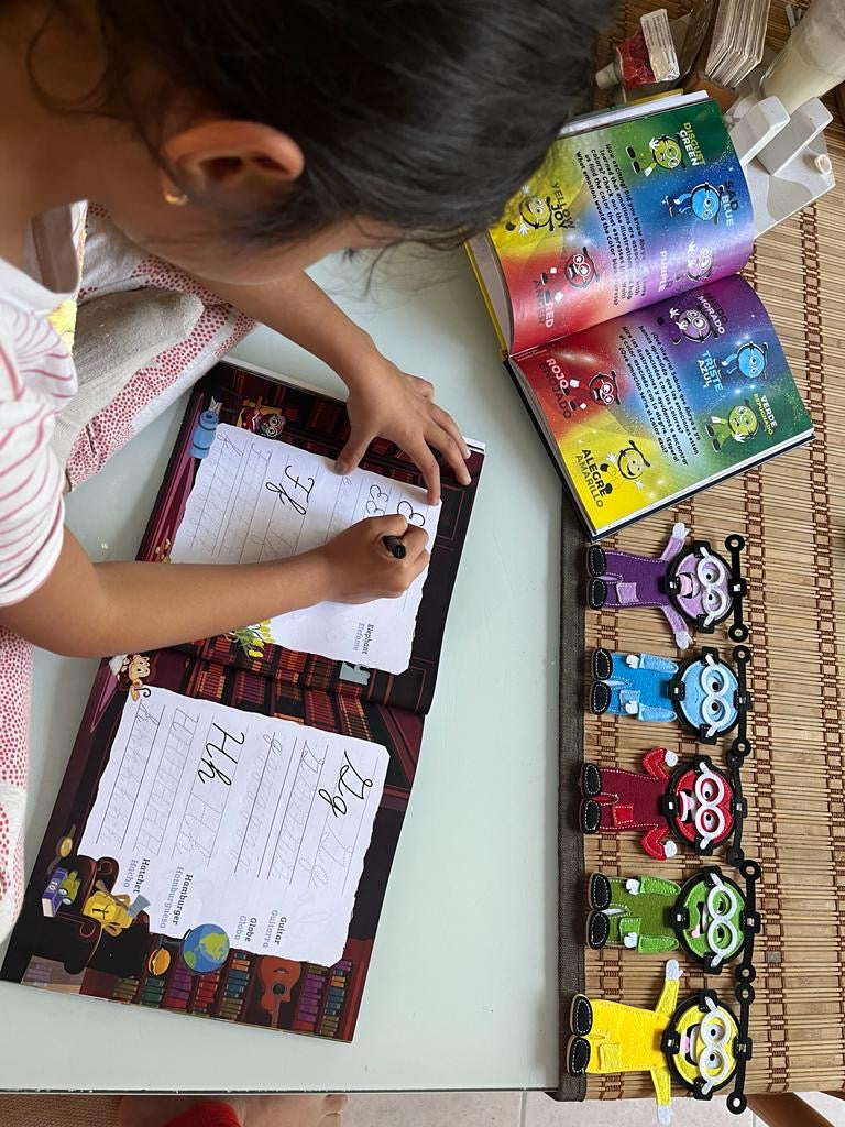 Writing Cursive Activity Book -Bilingual 📗