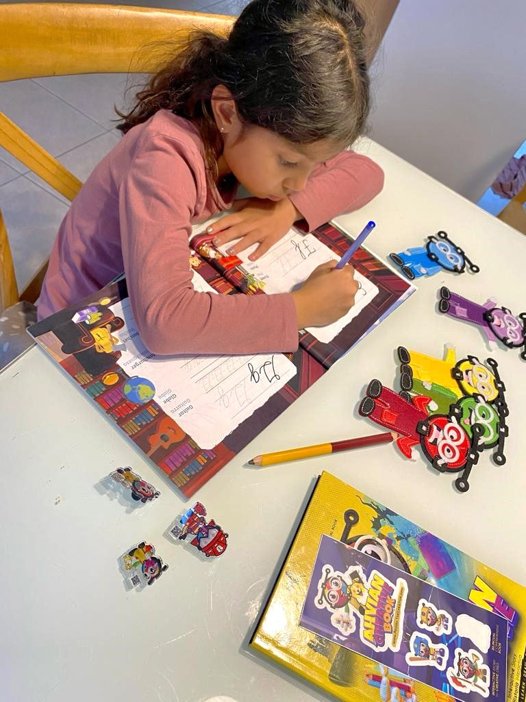 Writing Cursive Activity Book -Bilingual 📗