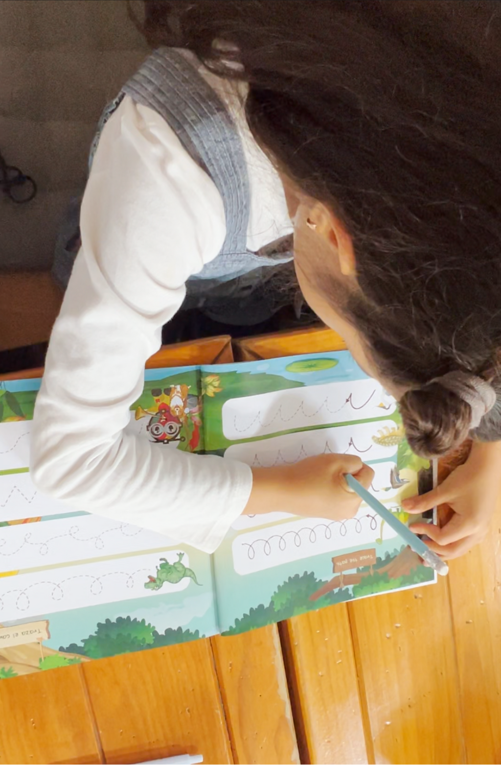 Writing Cursive Activity Book -Bilingual 📗