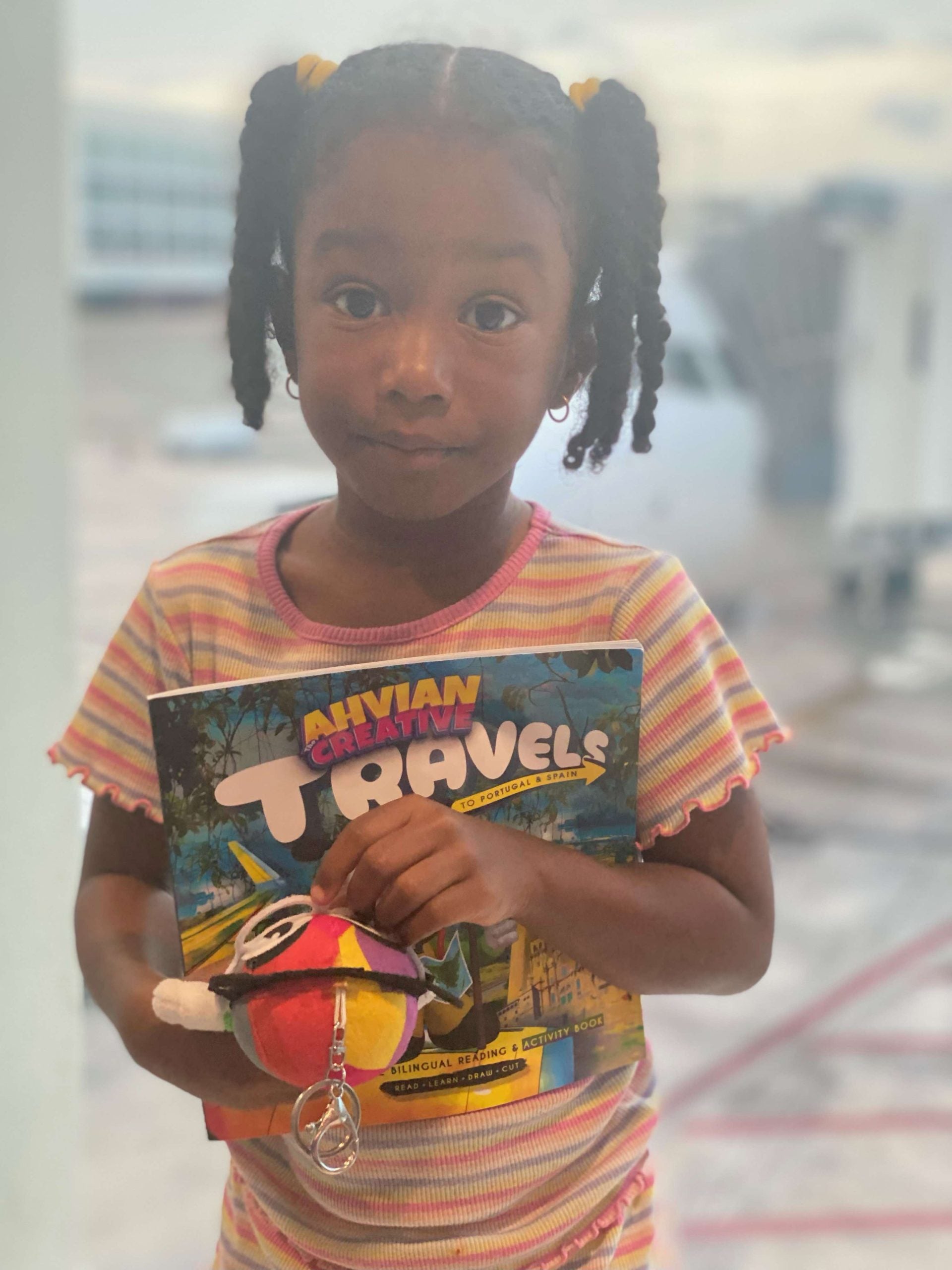 Travel Book + Finger Puppets + Box